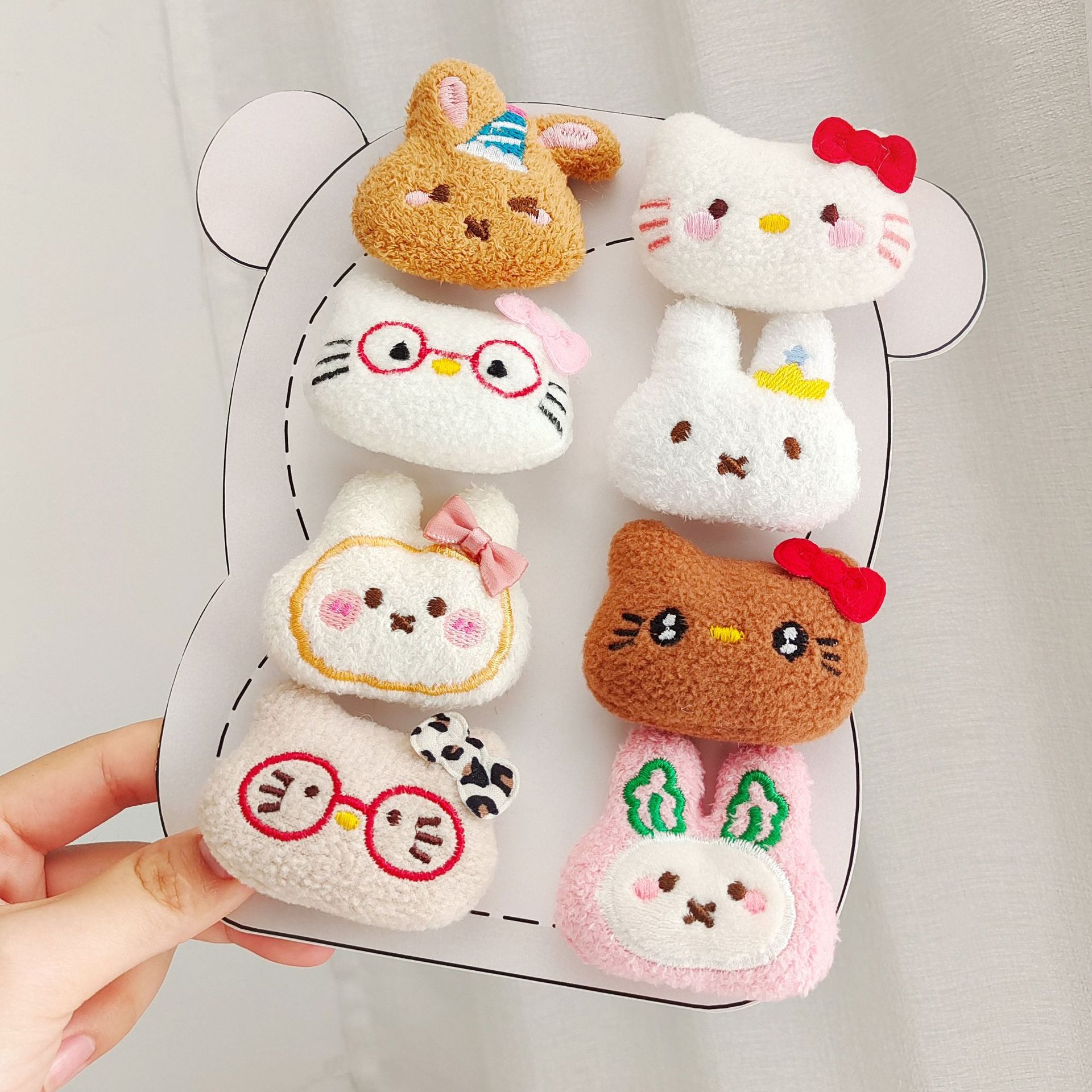 创意卡通毛绒KT猫公仔胸针