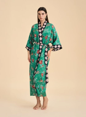 耀婷欧美跨境长袖缎面睡衣长款宽松舒适睡袍女士印花家居服WP3982