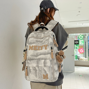 2026年美式风双肩包男女通用大容量护脊减负校园背包大学生电脑包