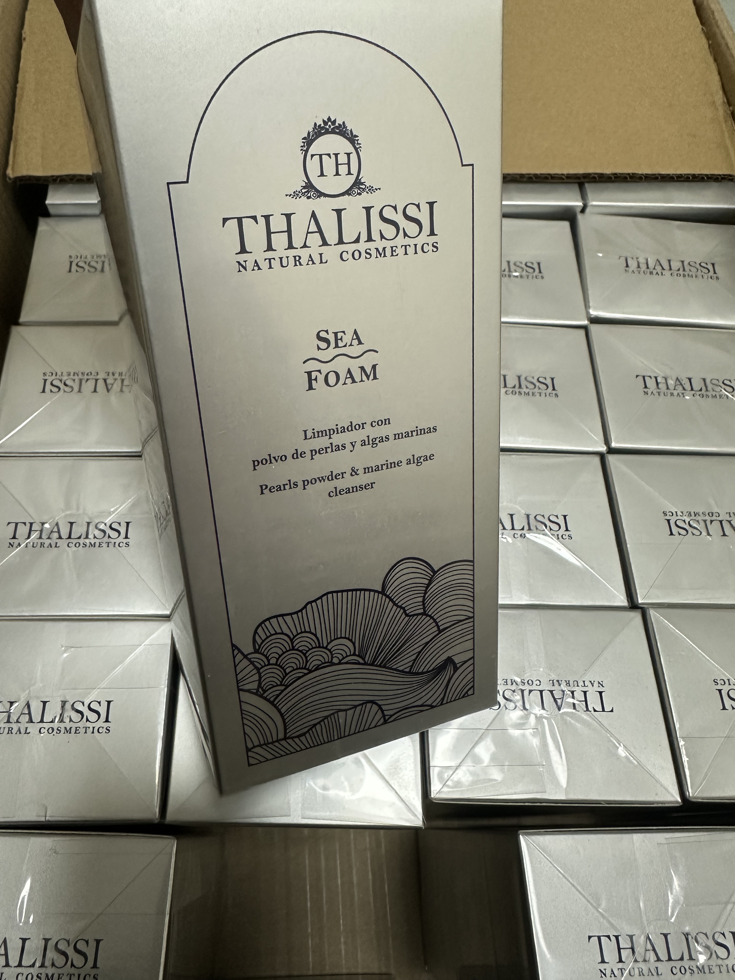 西班牙进口thalissi珍珠洁面250毫升水滴乳精华水珍珠补水提亮