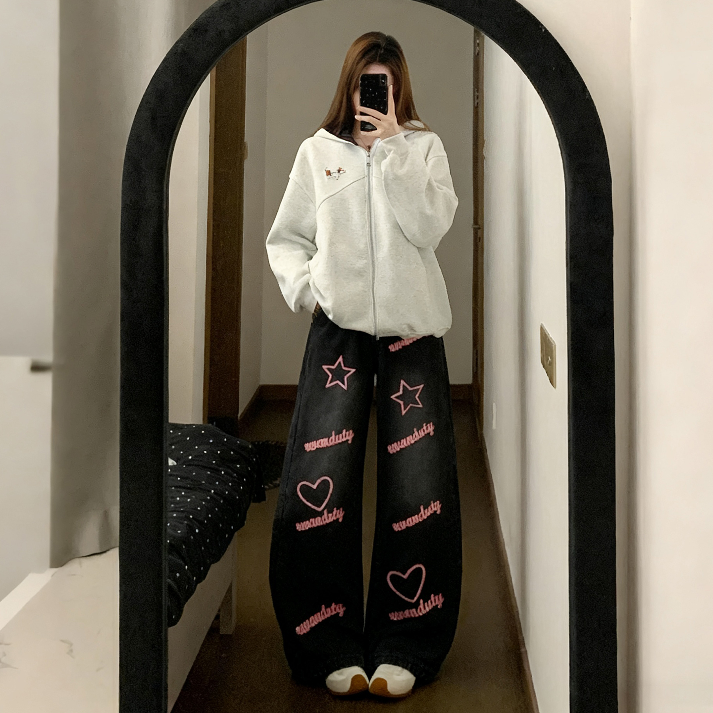 大码女装黑色字母刺绣阔腿牛仔裤