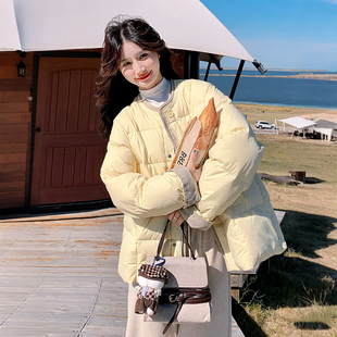 新款 胖mm温柔风奶黄色棉服女冬季 宽松保暖加厚棉袄外套 女装 特大码