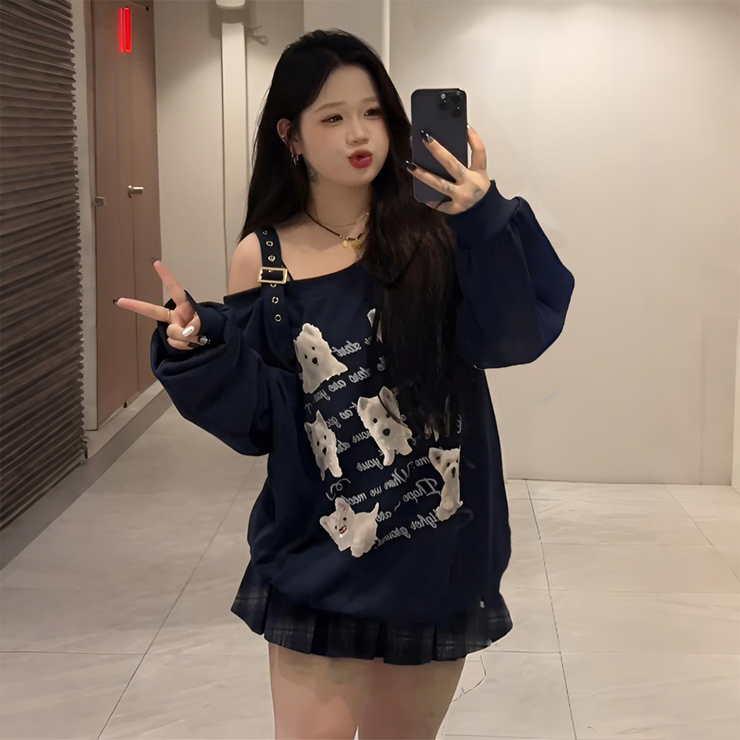 大码女装胖mm小狗印花斜肩卫衣