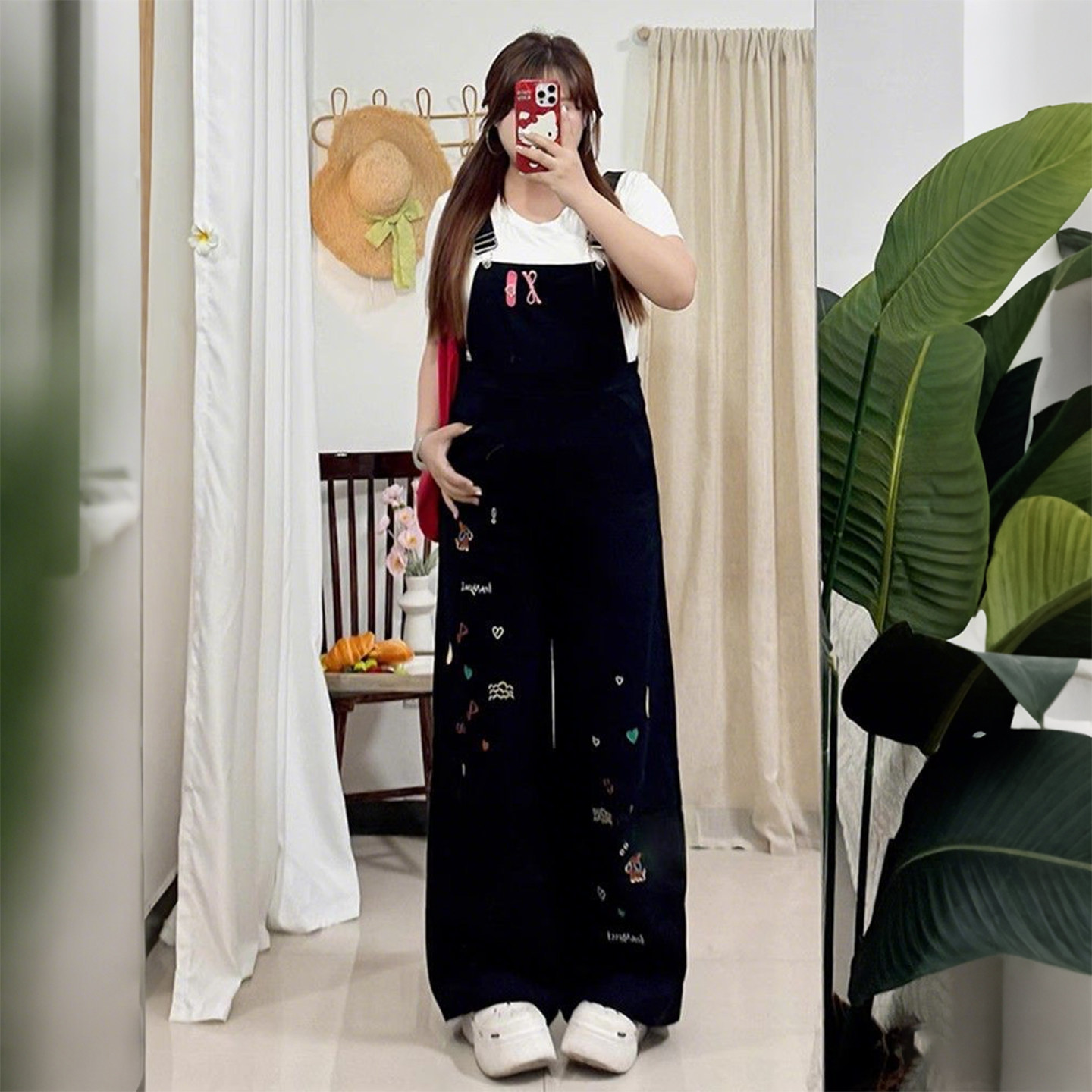 特大码女装胖mm设计感刺绣牛仔背带裤女宽松显瘦黑色工装阔腿裤潮,女装/女士精品,大码裤装,淘宝优惠券,粉丝福利购,淘宝优惠卷