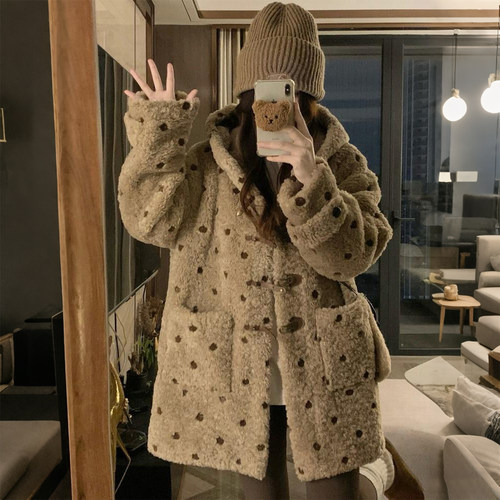 特大码羊羔毛波点保暖棉服