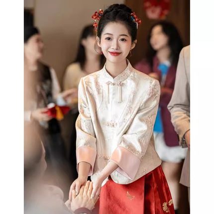 新中式订婚礼服马面裙婚服2025新款新娘冬季敬酒服小个子汉服套装
