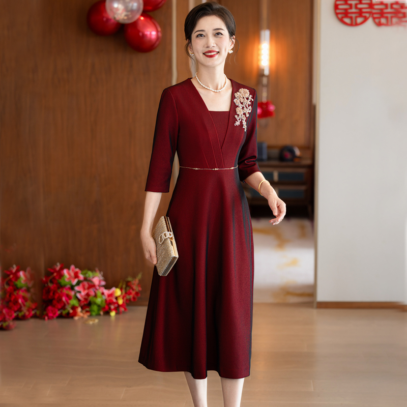 喜婆婆礼服婚宴高端优雅年轻妈妈结婚旗袍新中式修身显瘦平时可穿