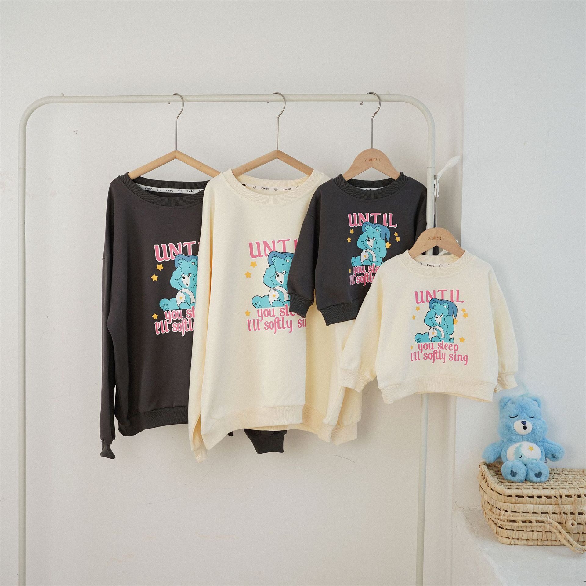 秋装上新韩版童装家庭装男女童休闲长袖母女装亲子装宝宝纯棉卫衣