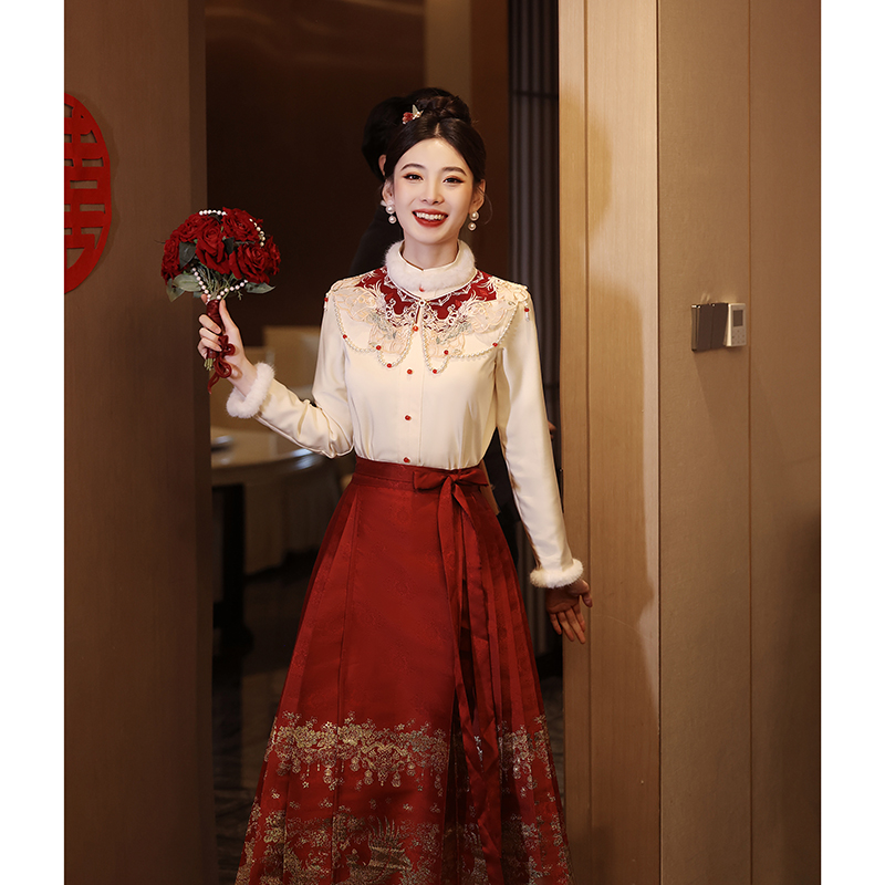 马面裙婚服套装2023新款敬酒服秋冬新中式新娘订婚服毛毛结婚礼服