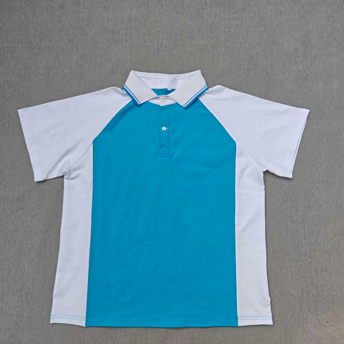 定做夏季男女校服同款运动短袖白色拼接天蓝色插肩袖休闲T恤衫