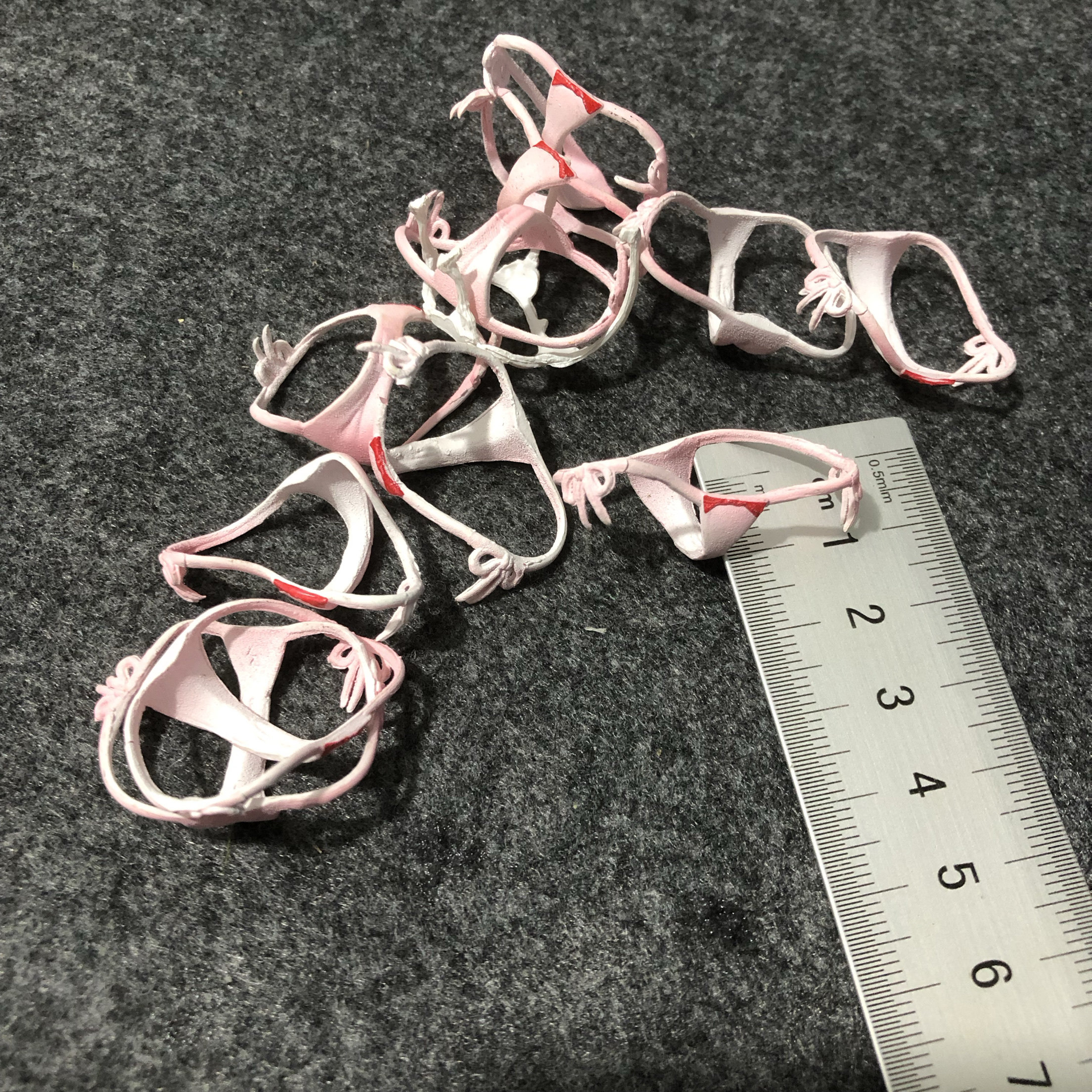 1元1件国版手办散货小号人物模型胖次小内内配件手办没改材料