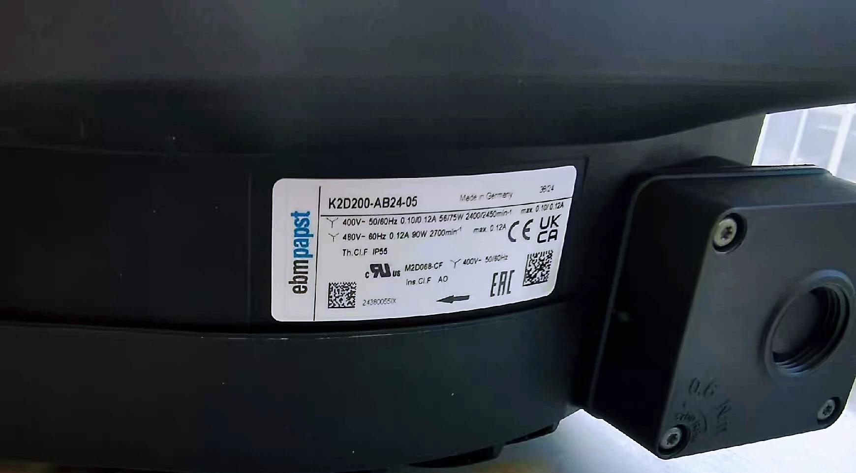 原装 K2D200-AB24-05 K2D200-AB18-06 90W 400V 伺服电机风扇