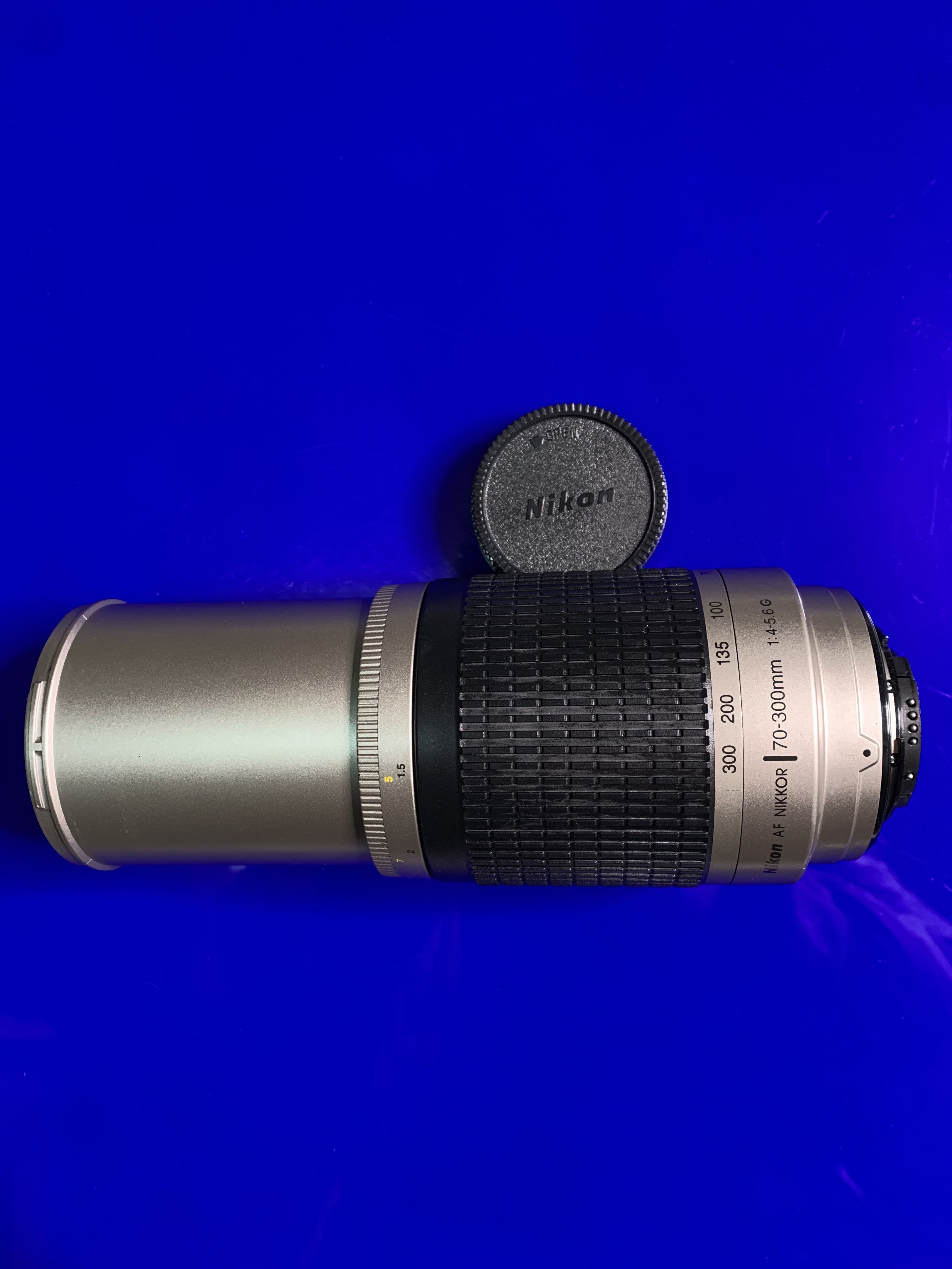 尼康F 70-300mm/4-5.6G长焦自动镜头高端银版G头全幅拍鸟荷花远摄