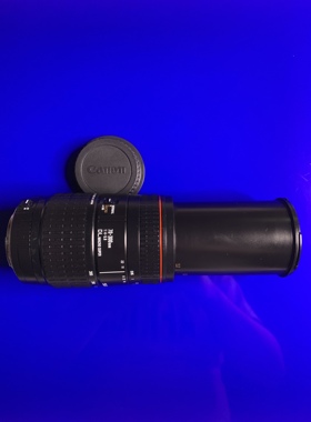 佳能EF 适马70-300mm/4-5.6长焦自动镜头 二代红圈APO1:2微距全幅