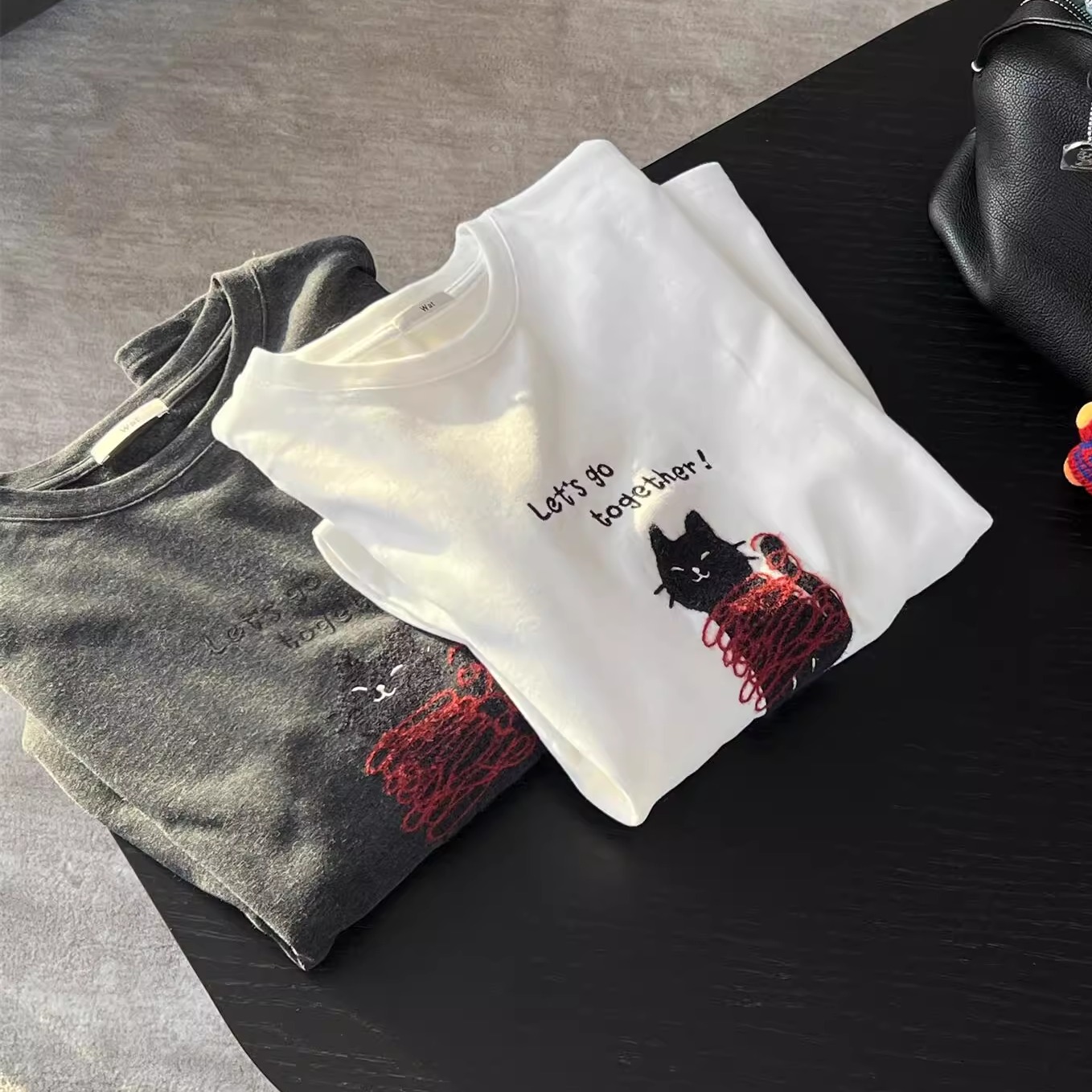 加厚卡通毛线猫咪白色T恤打底衫