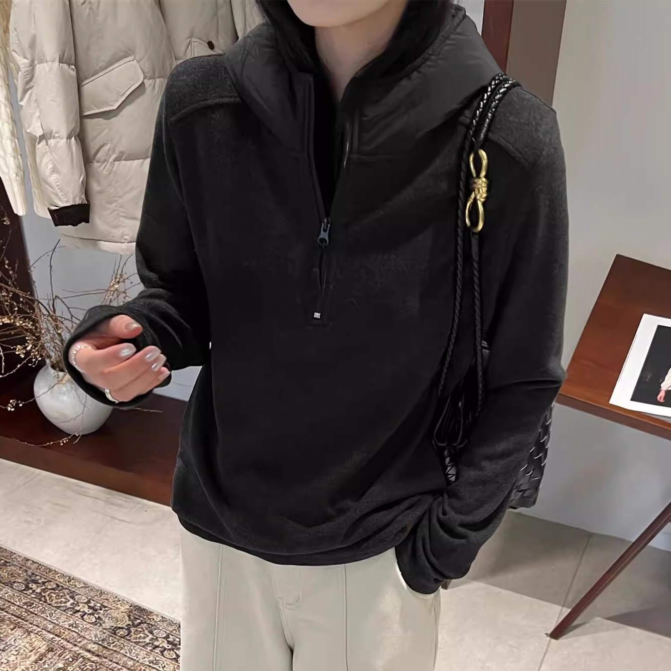 设计感假两件连帽正肩T恤