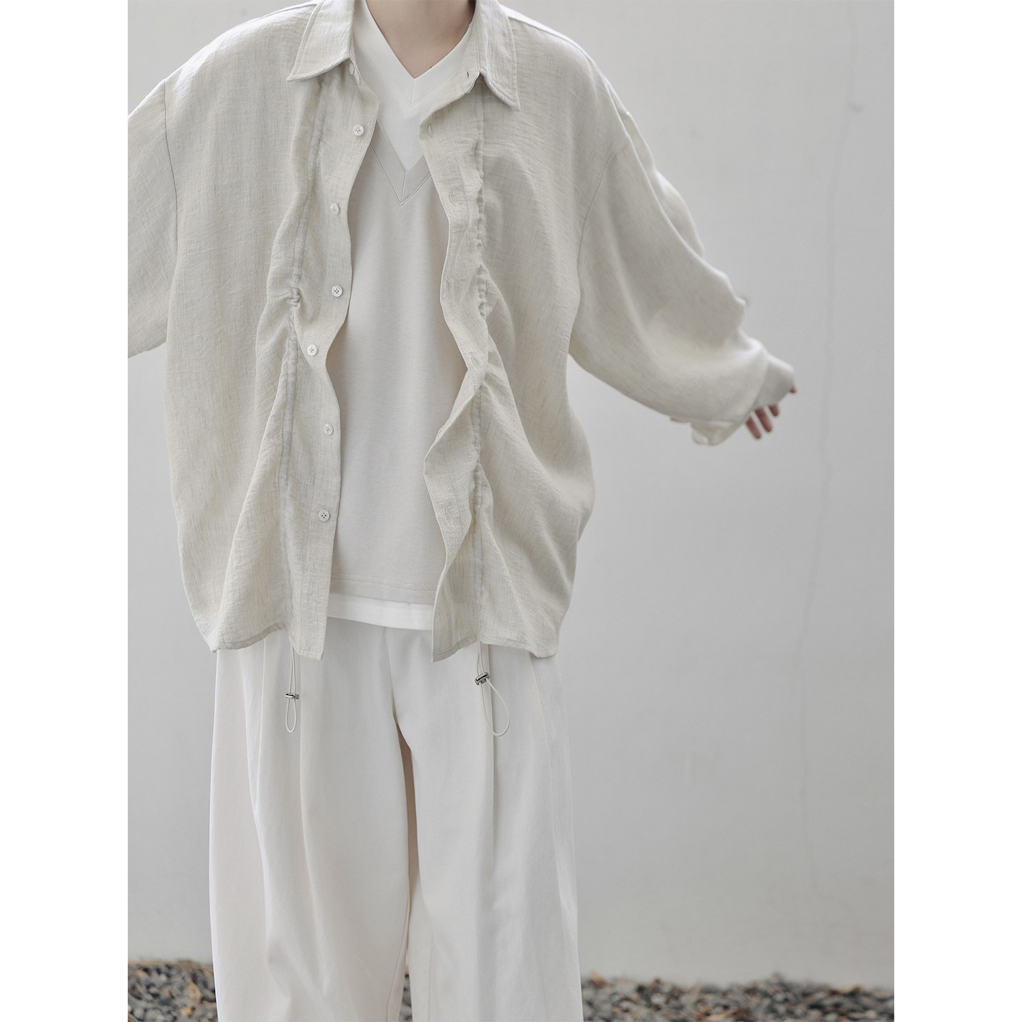 肌理感廓形褶皱抽绳衬衫