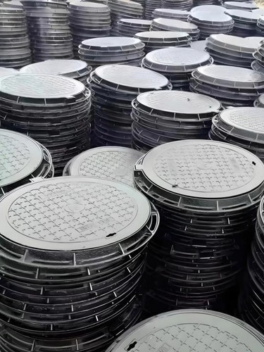 球墨铸铁井盖圆形700重型D400下水道窨井沙井阴井雨污水井盖方形