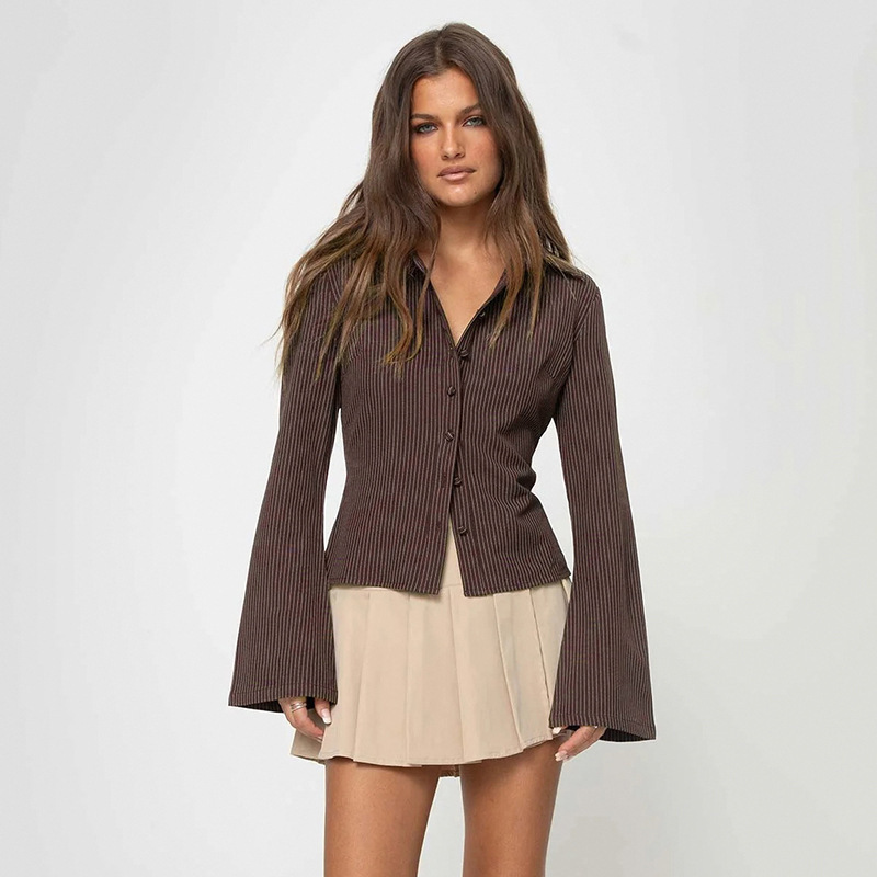 2024冬季新品轻熟舒适翻领竖纹设计修身单排扣显身材长袖衬衫上衣