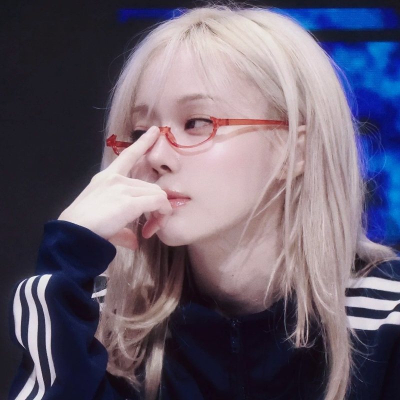 日系辣妹半框椭圆红色眼镜女cosplay动漫二次元无片拍照装饰镜架