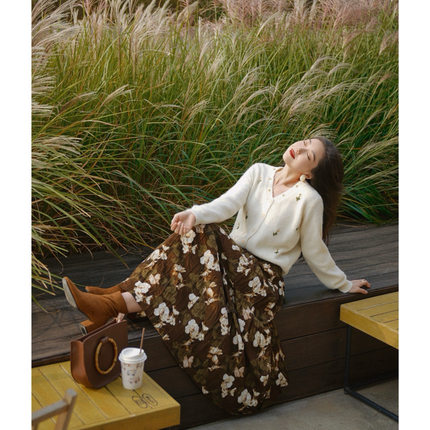 JUNJUN山茶花半身裙，秋冬厚度！超大摆量！飘逸乱褶浪漫氛围～