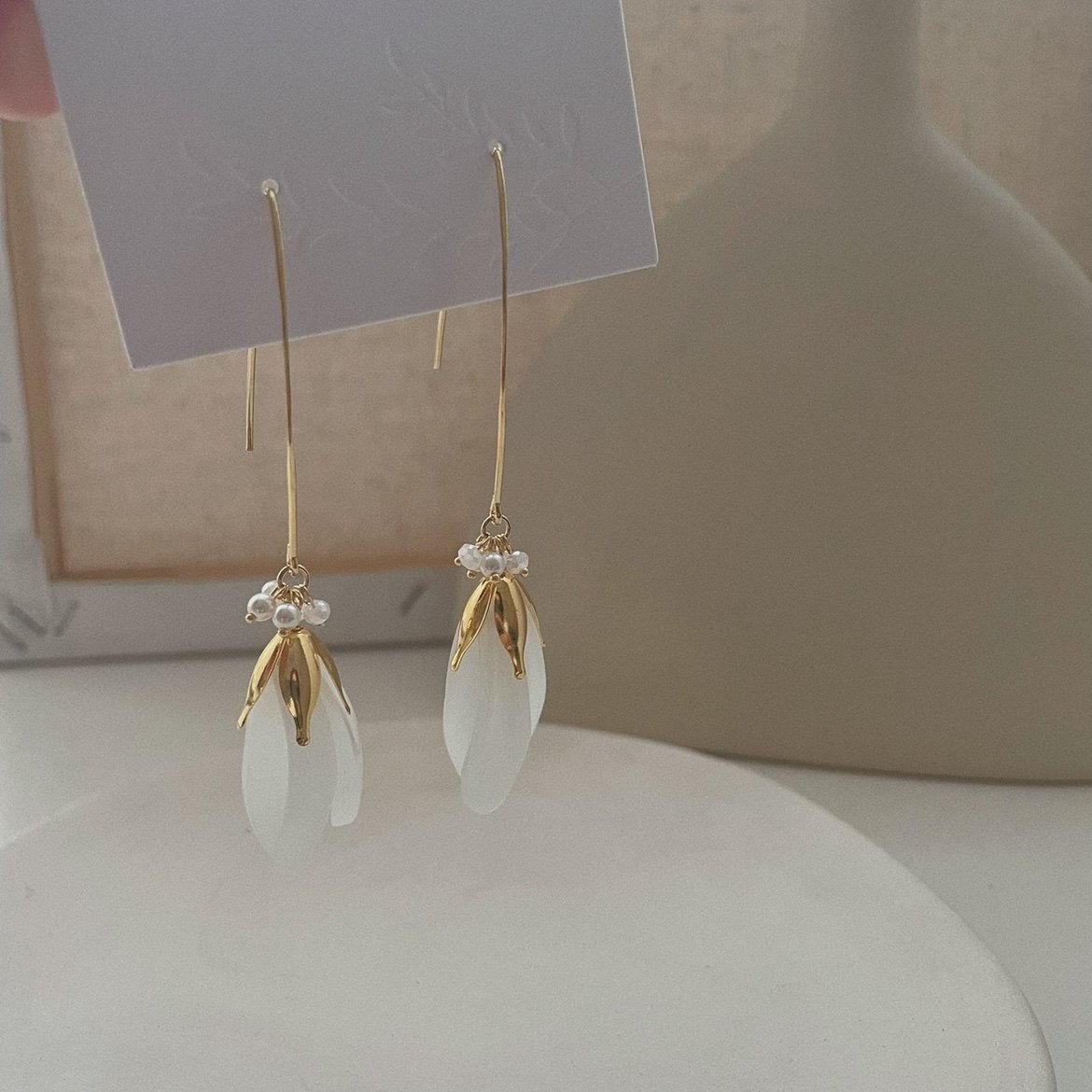 missu 白玉兰琉璃水晶花朵耳环耳钩