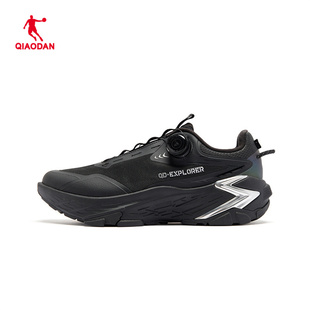 乔丹跑步鞋男鞋2025冬款旋钮扣轻便防滑户外运动鞋男QDF193244903