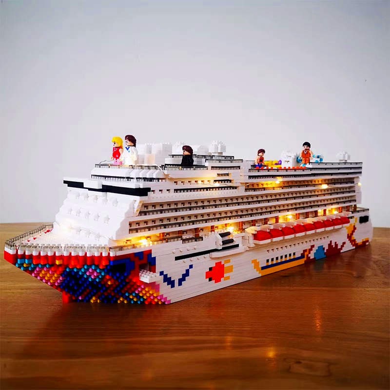 积木泰坦尼克号豪华游轮拼装玩具