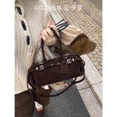 腊肠包2025小众设计赵露思同款 美式 复古高级感麂皮磨砂手提斜挎包