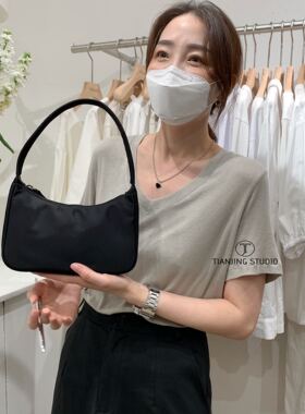 widelia 复古法棍包包女包新款黑色百搭简约尼龙手提包单肩腋下包
