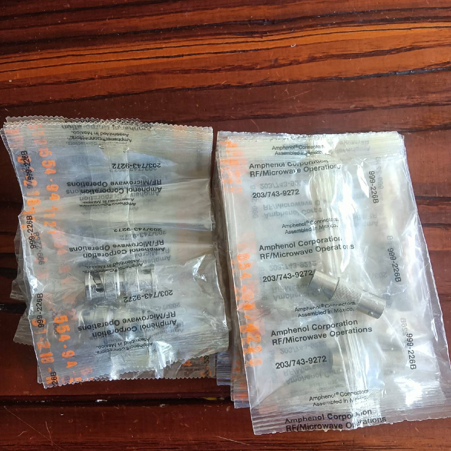 [议价]安费诺Amphenol BNC接头203/743-9272公