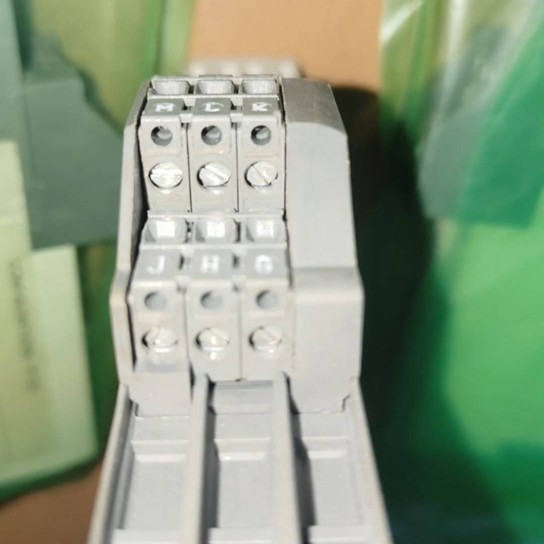 #继电器ABB模拟温度信号转CC-U/RTDR