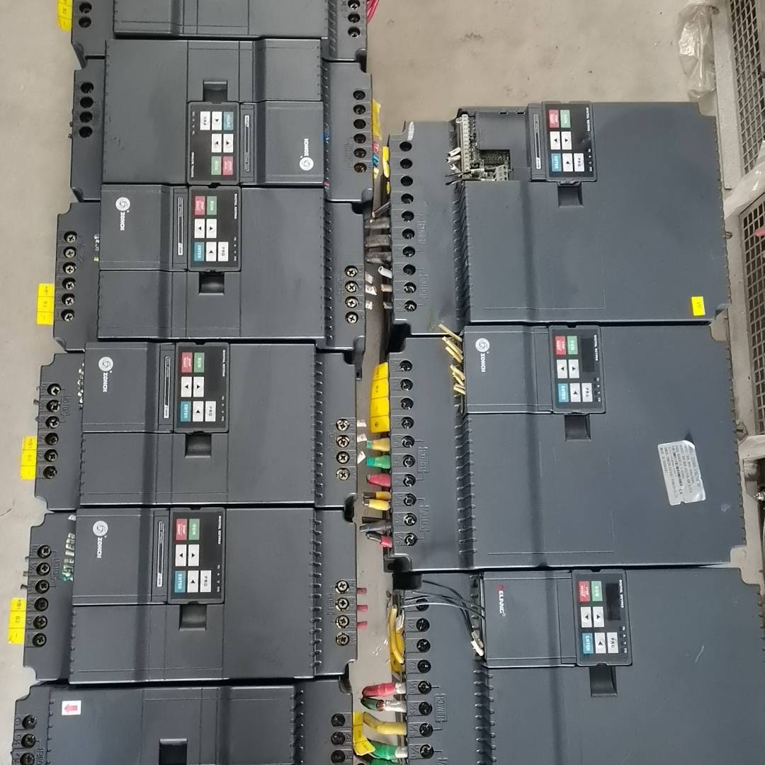 [议价]众臣Z2400-7R5G/11P/18.5/22KW变频器功