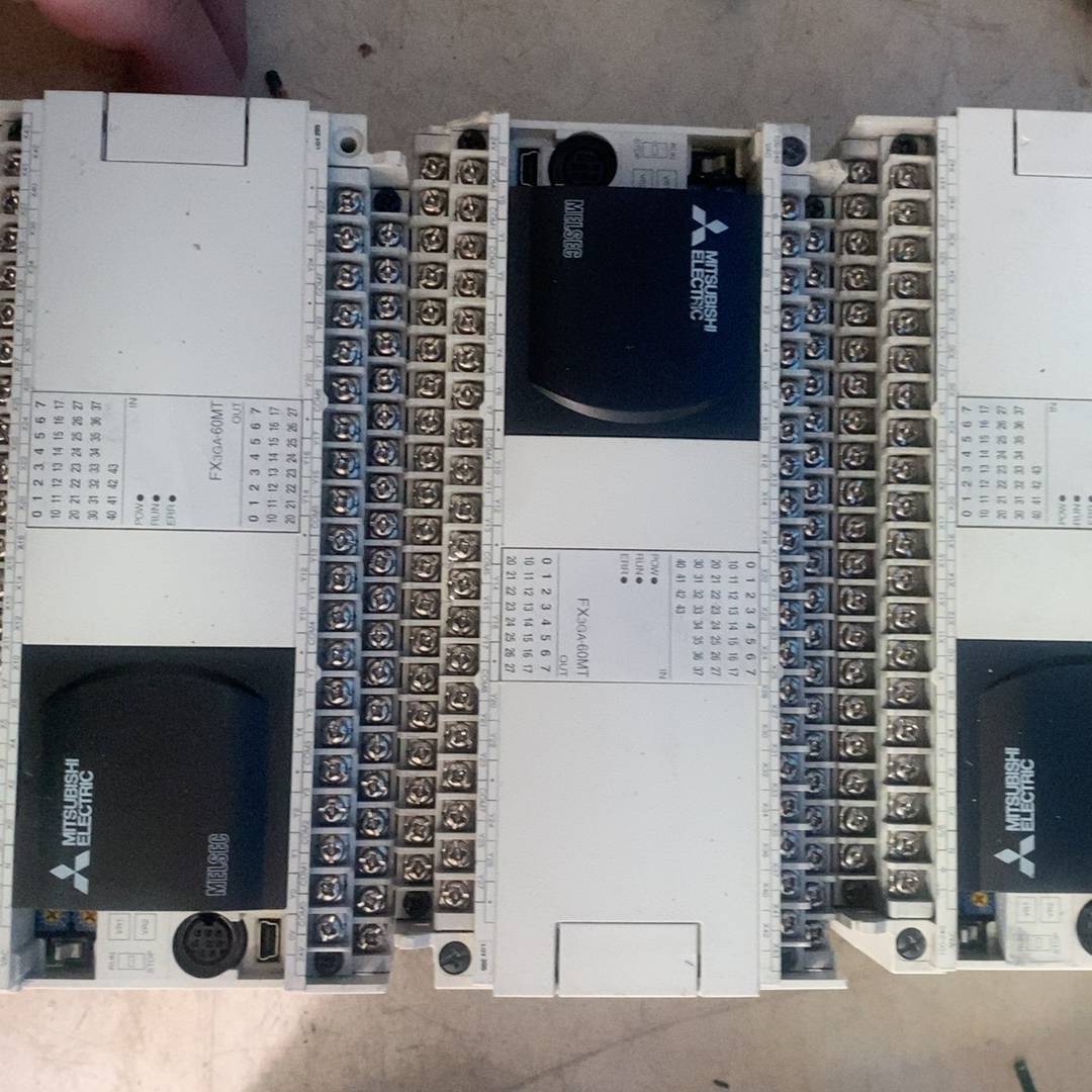 [议价]三菱FX3GA-60MT-CM一台，，20年份X2，18年的