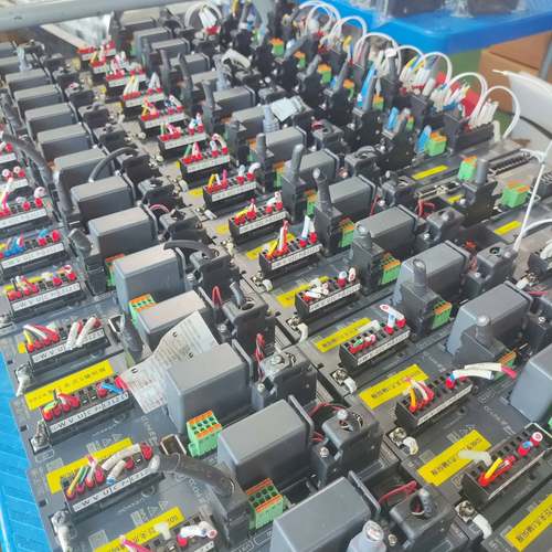 三菱JE 100w 400w 伺服电机CC link套装