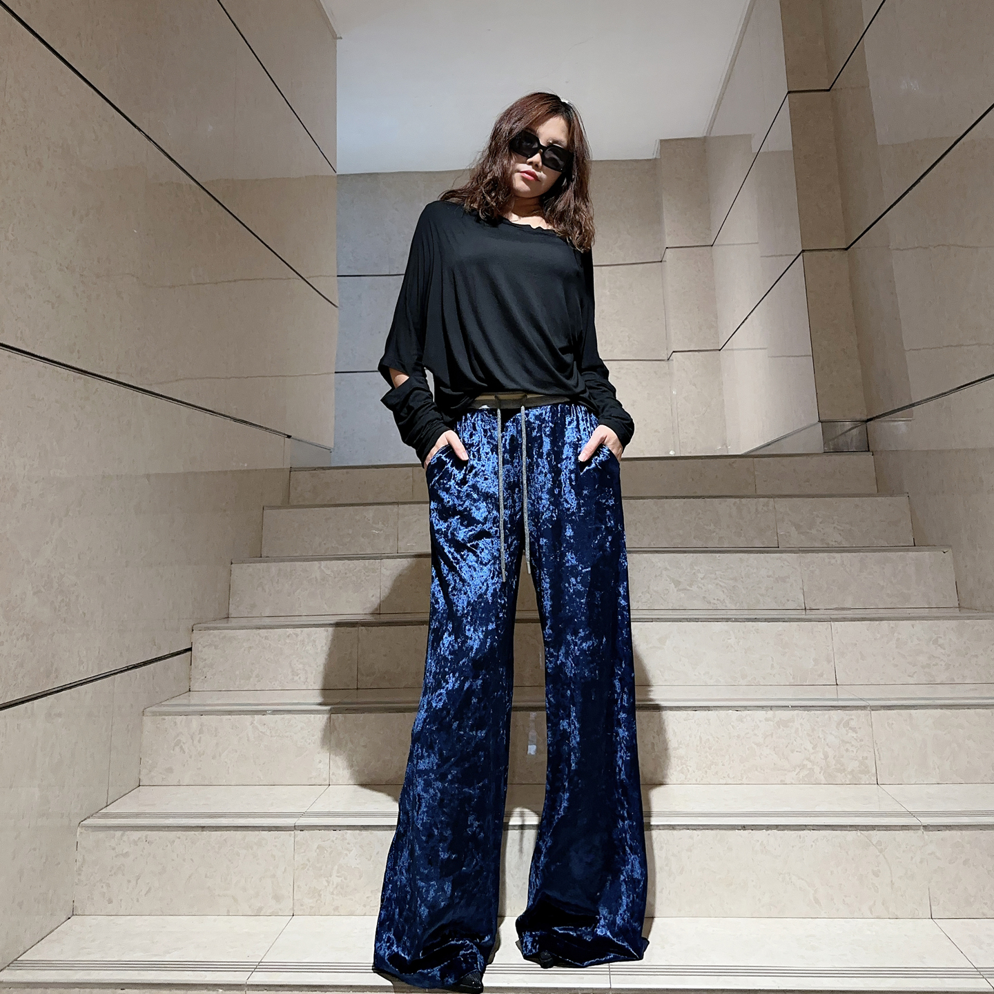 欧货藏蓝色丝绒休闲阔腿裤子女