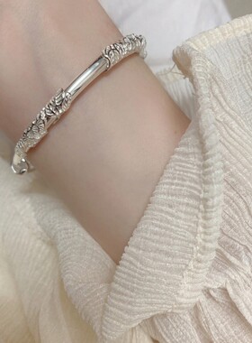 繁花手镯女生简约气质实心复古手环小众推拉可调节高级感设计手饰