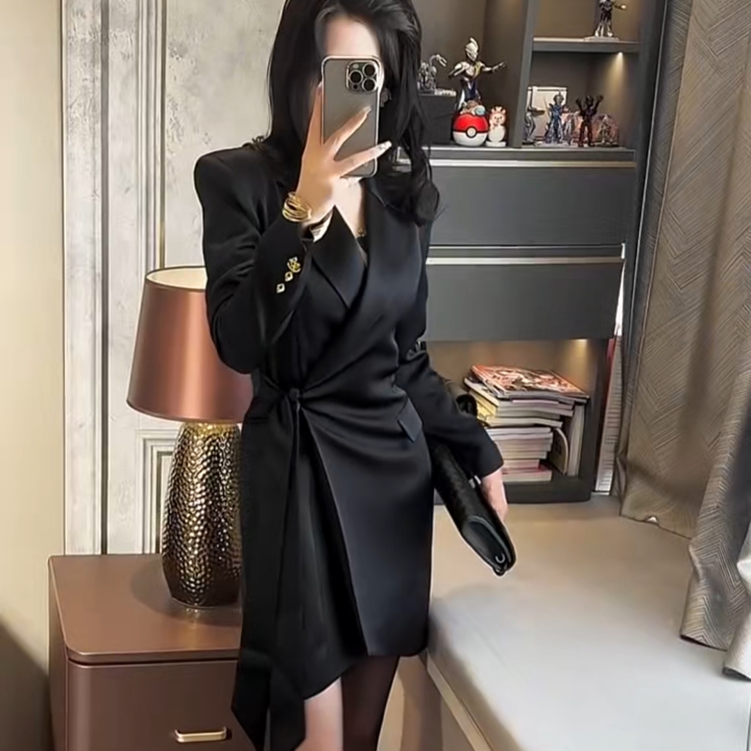 气质职业范西装连衣裙女2025秋装新款黑色显瘦百搭中长款收腰裙子
