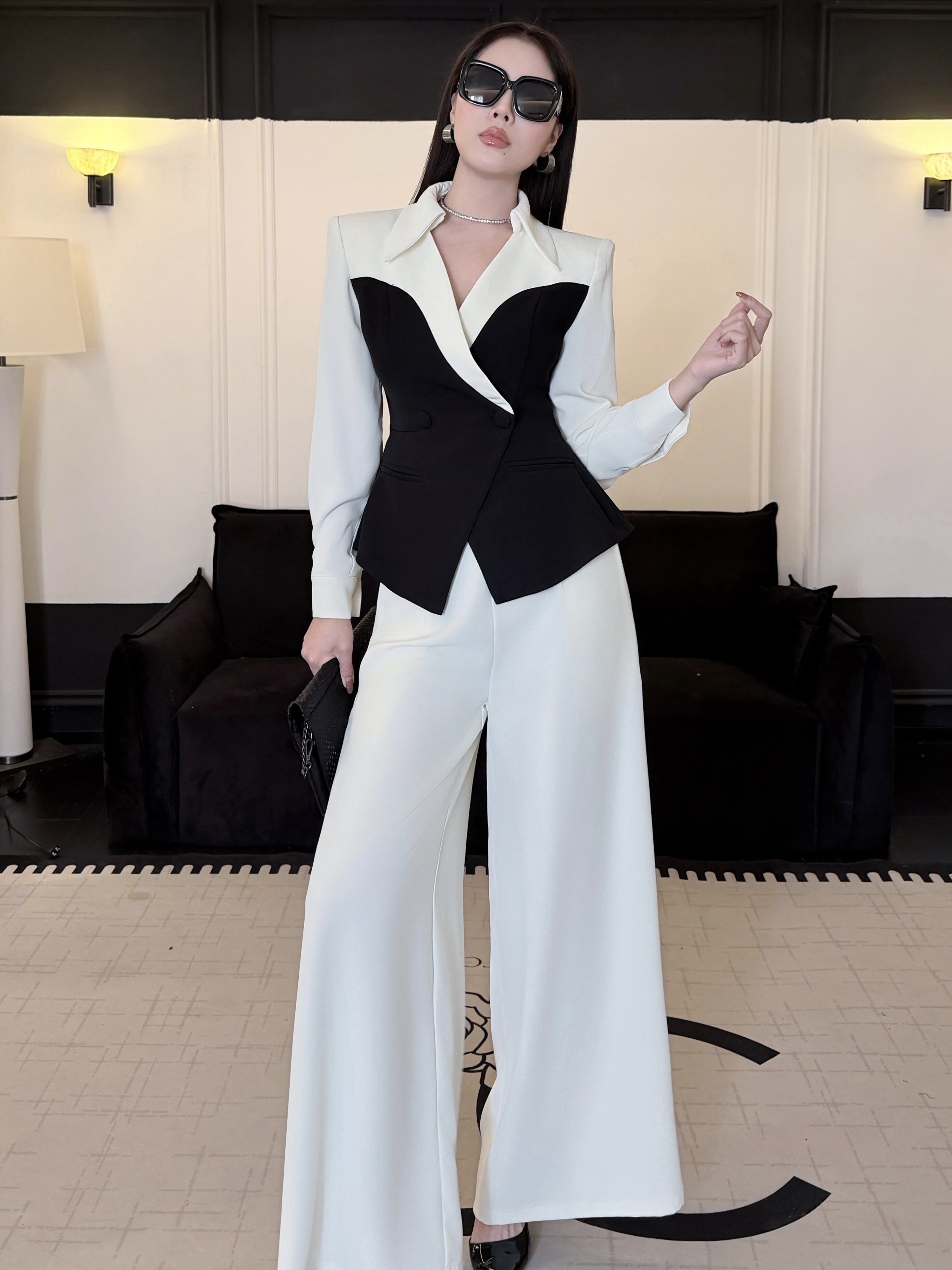2026春季新款气质御姐范设计感西装外套搭配阔腿裤显瘦两件套女装