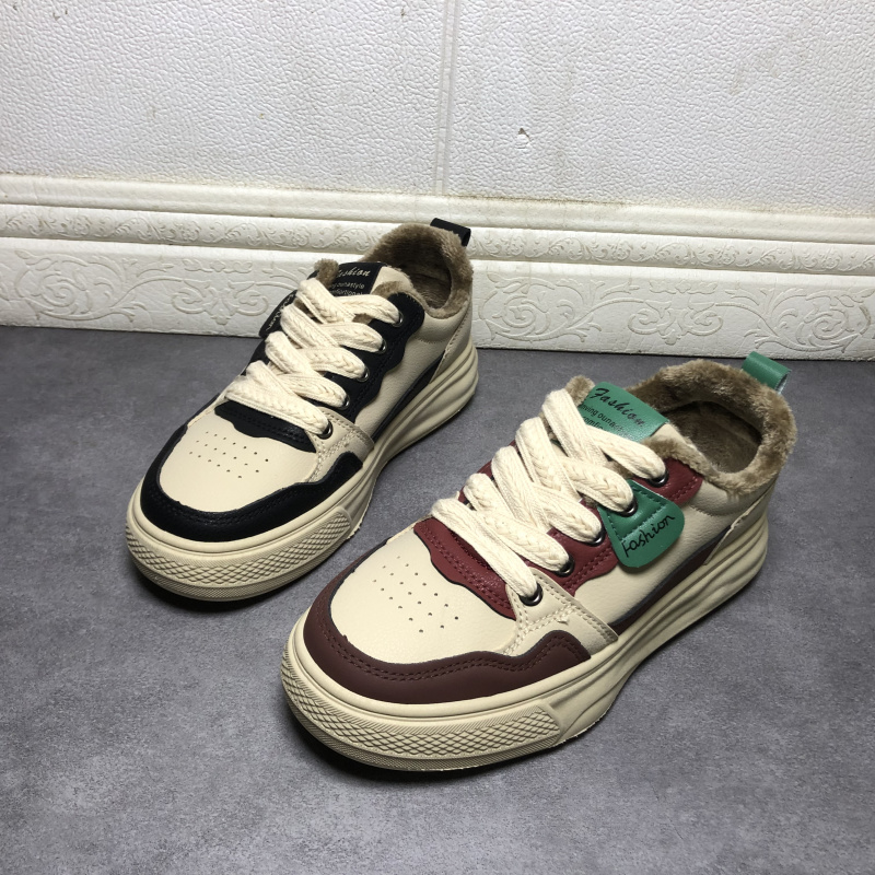 撤柜断码处理女鞋2025冬季新款时尚百搭平底休闲加绒保暖板鞋女鞋