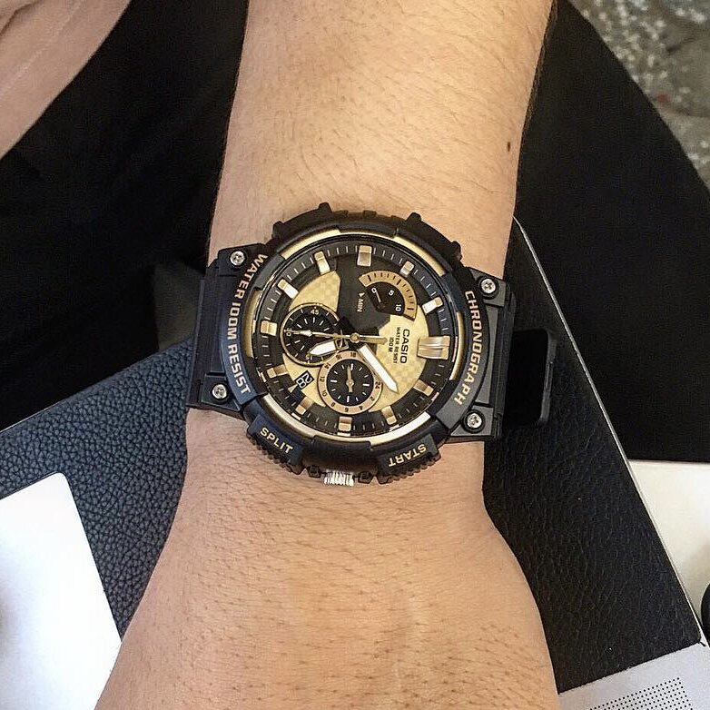 卡西欧黑金石英表男 三眼多功能 100m防水运动手表mcw-200h-1a/9a