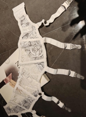 法国Cervin PJ VALENCAY蕾丝6勾金属扣吊袜带乳白色 黑XS~XXXL ​