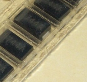 全新原装1SMA4744 丝印744B DO-214AC 1W 15V 稳压管