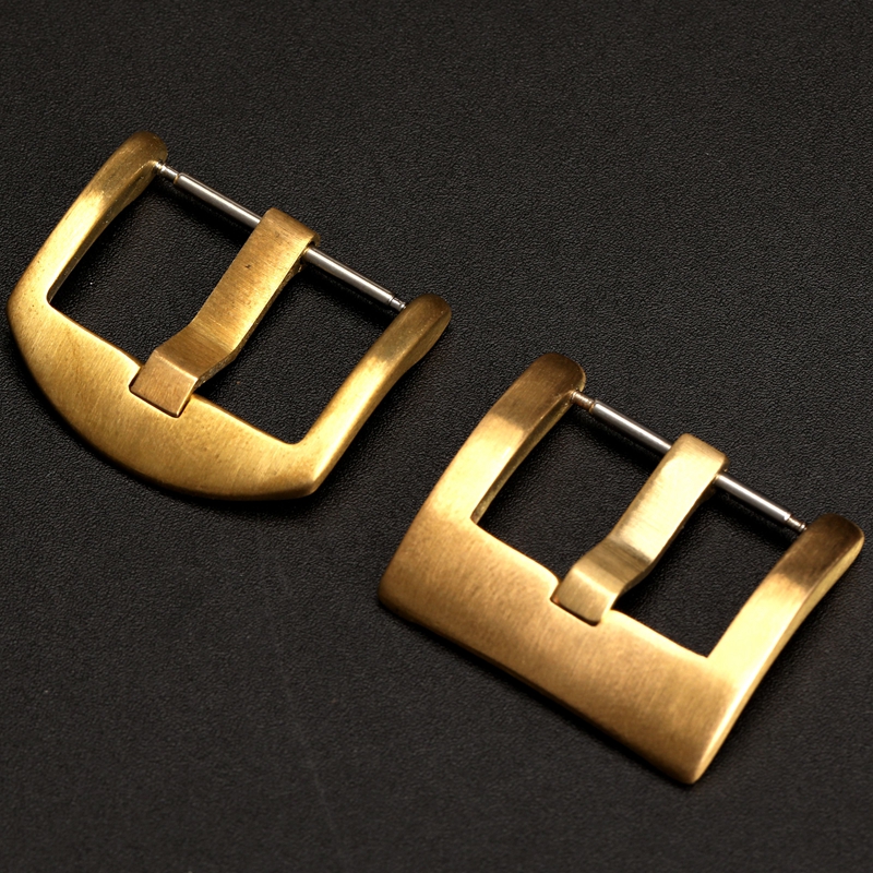 沛纳海适配真皮复古表带扣