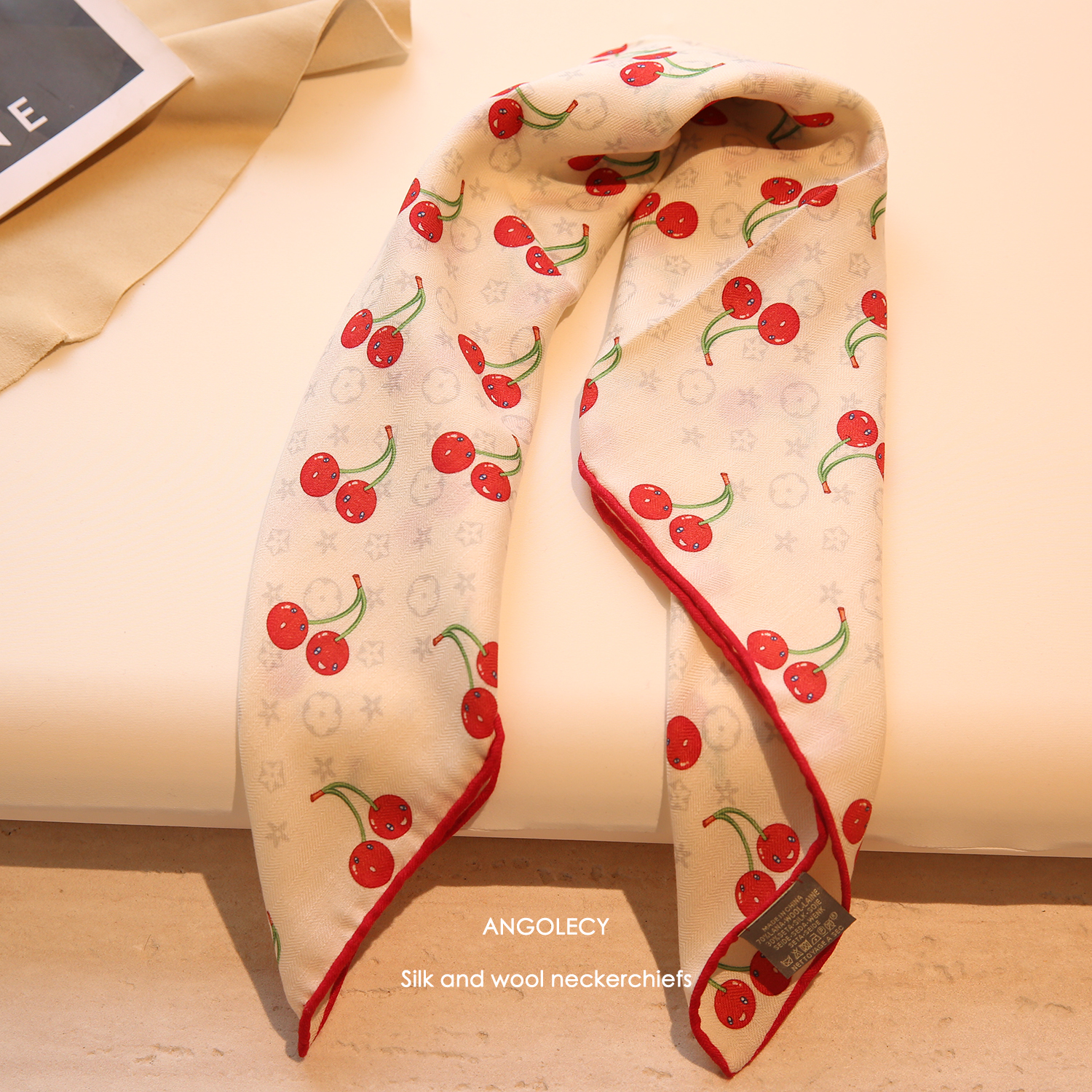 高档樱桃真丝羊毛围巾女秋冬季丝毛丝巾老钱风系脖方巾披肩