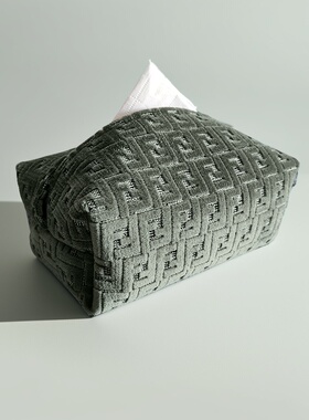 意式轻奢高档浮雕绒抹茶别墅沙发大牌F字母纸巾盒样板纸巾收纳包