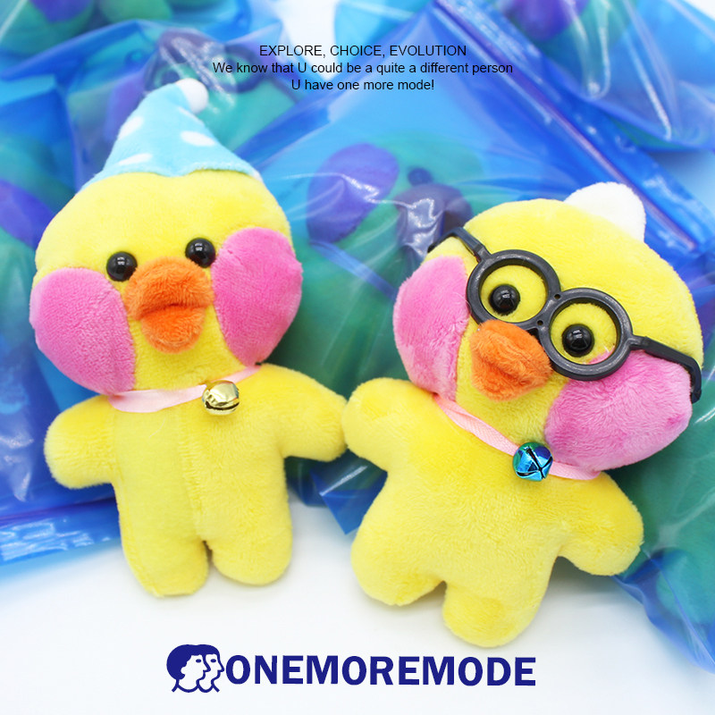 ONEMOREMODE ins网红爆款毛绒可爱钥匙箱包挂件嘟嘟鸭小黄色鸭子在类目 箱包皮具/热销女包/男包, 箱包相关配件中 - 来自Buy2taobao.com提供专业的淘宝代购服务