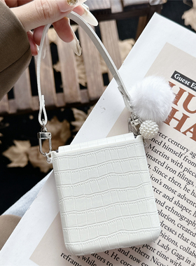 简约时尚高级感白色鳄鱼纹毛球手提绳适用小米mixflip手机壳折叠屏保护套荣耀MagicVFlip防摔壳华为pocket2/s