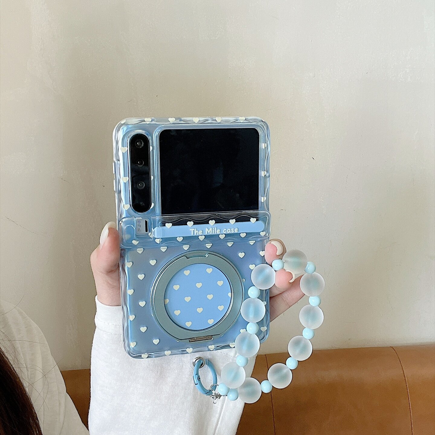 少女风蓝底小爱心翻盖防摔手机壳