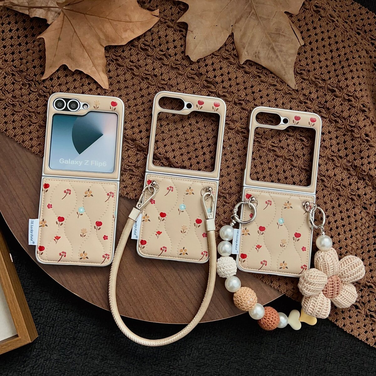 ins简约小碎花羽绒服适用三星zflip7/6/5手机壳保护套w24flip折叠屏摩托罗拉Razr60全包防摔OPPOFindN3Flip女